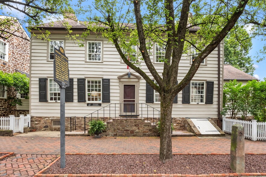 111 S State St, Newtown, PA for lease - Building Photo - Image 2 of 23