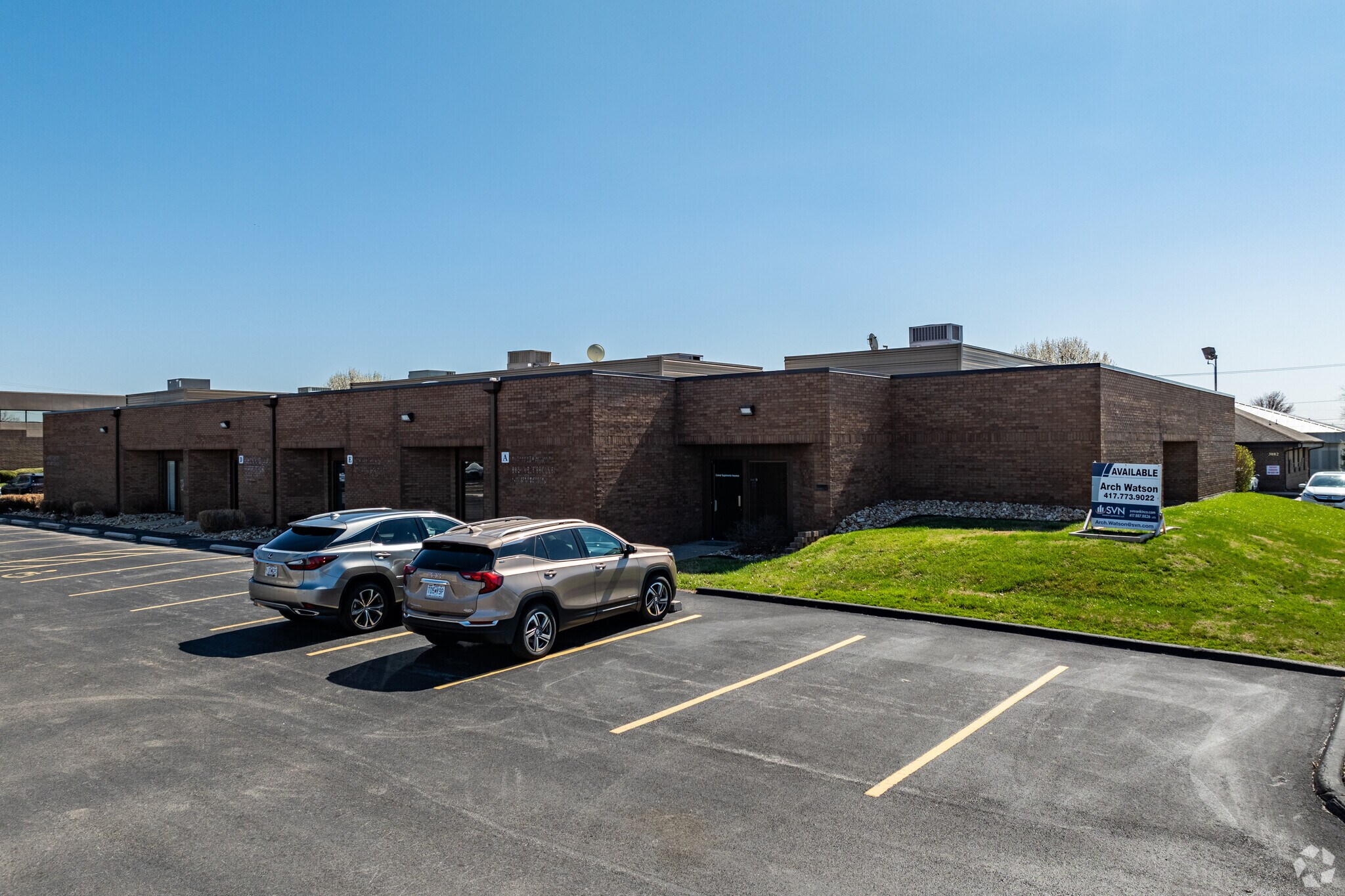 3046 S Delaware Ave, Springfield, MO for sale Primary Photo- Image 1 of 1