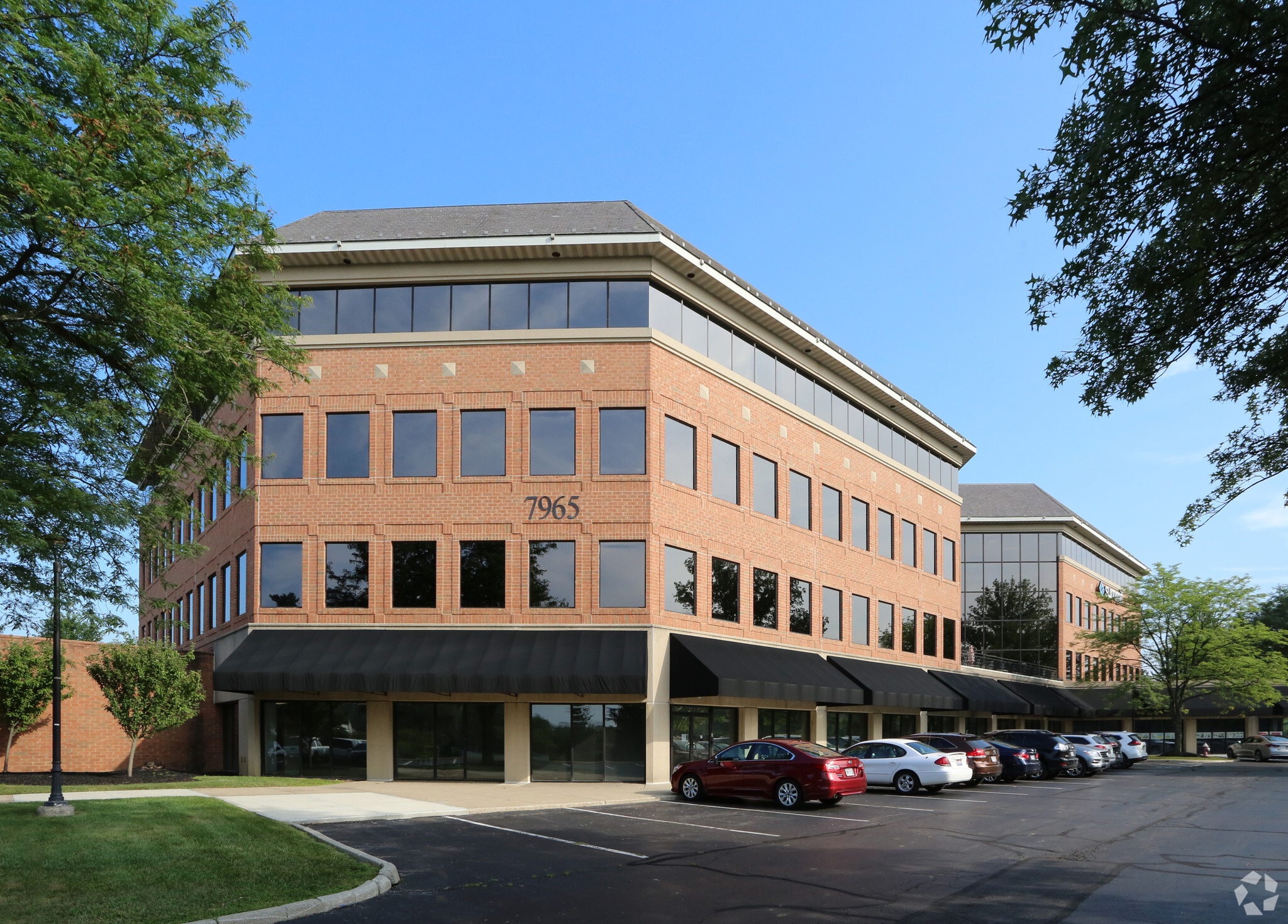 7965 N High St, Columbus, OH for lease Primary Photo- Image 1 of 19