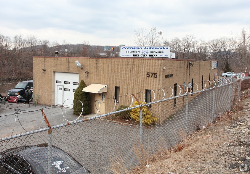 575 Thomaston Ave, Waterbury, CT for sale - Building Photo - Image 2 of 3