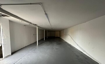 Low Heworth Ln, Gateshead for lease Interior Photo- Image 1 of 3
