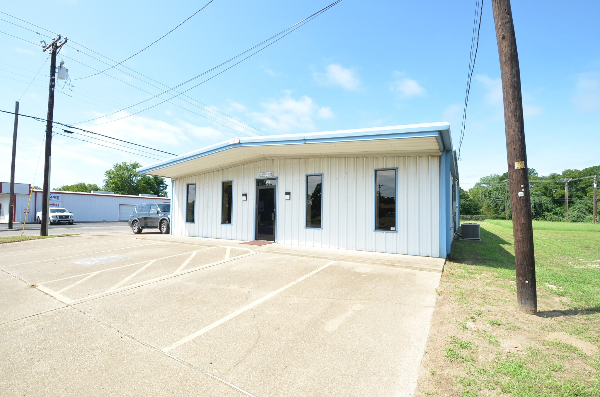801 N Palestine St, Athens, TX 75751
