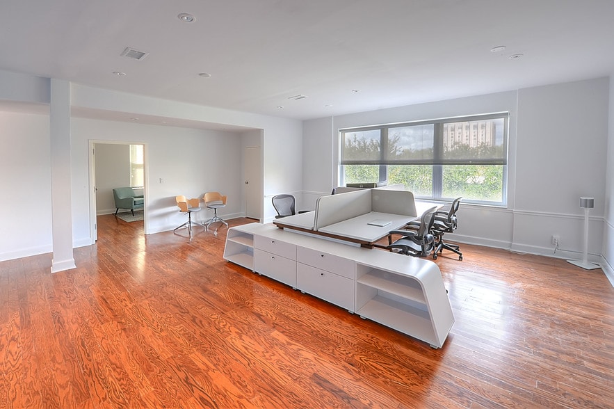 2008 Riverside Ave, Jacksonville, FL for lease - Interior Photo - Image 3 of 6