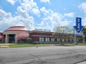 1 Bronze Pointe Blvd, Swansea, IL for lease Building Photo- Image 1 of 4