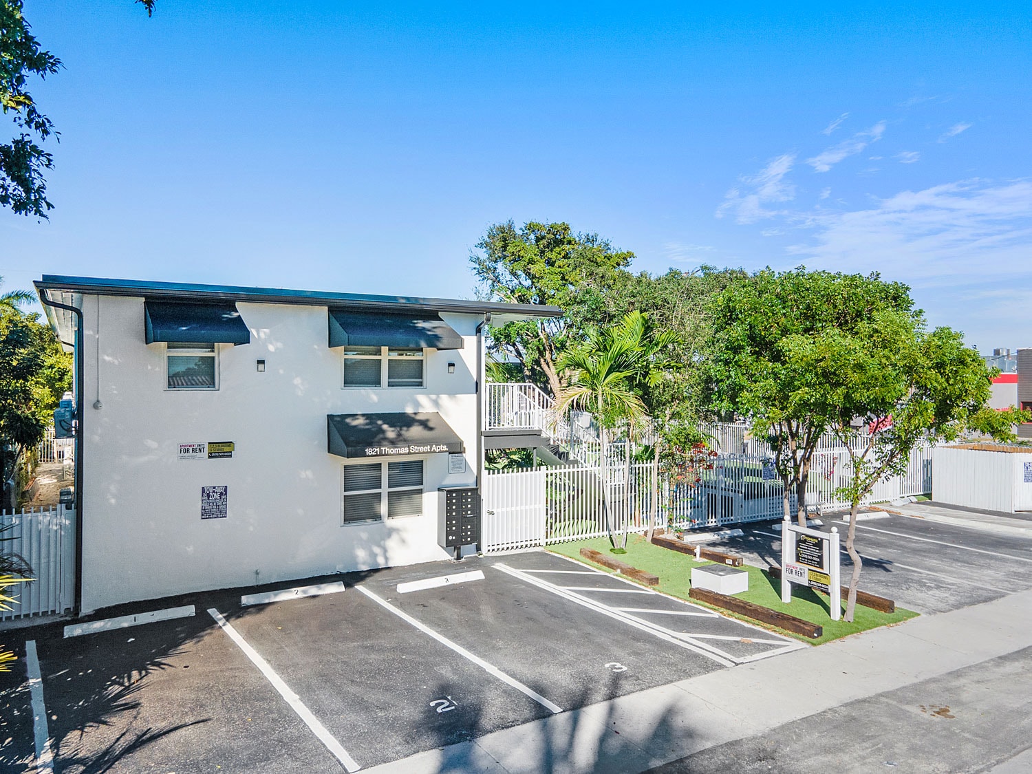 1821 Thomas St, Hollywood, FL for sale Building Photo- Image 1 of 1