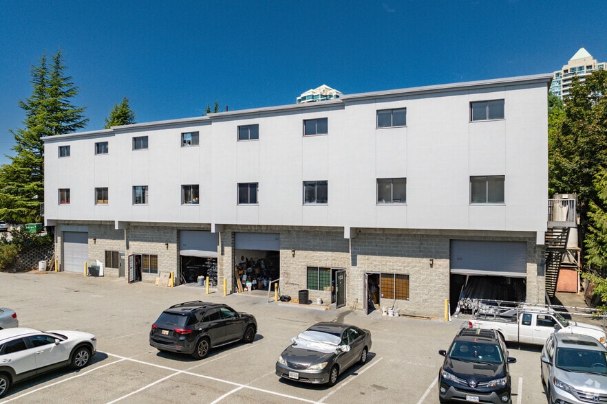 7426 Hedley Ave, Burnaby, BC for lease - Building Photo - Image 2 of 3