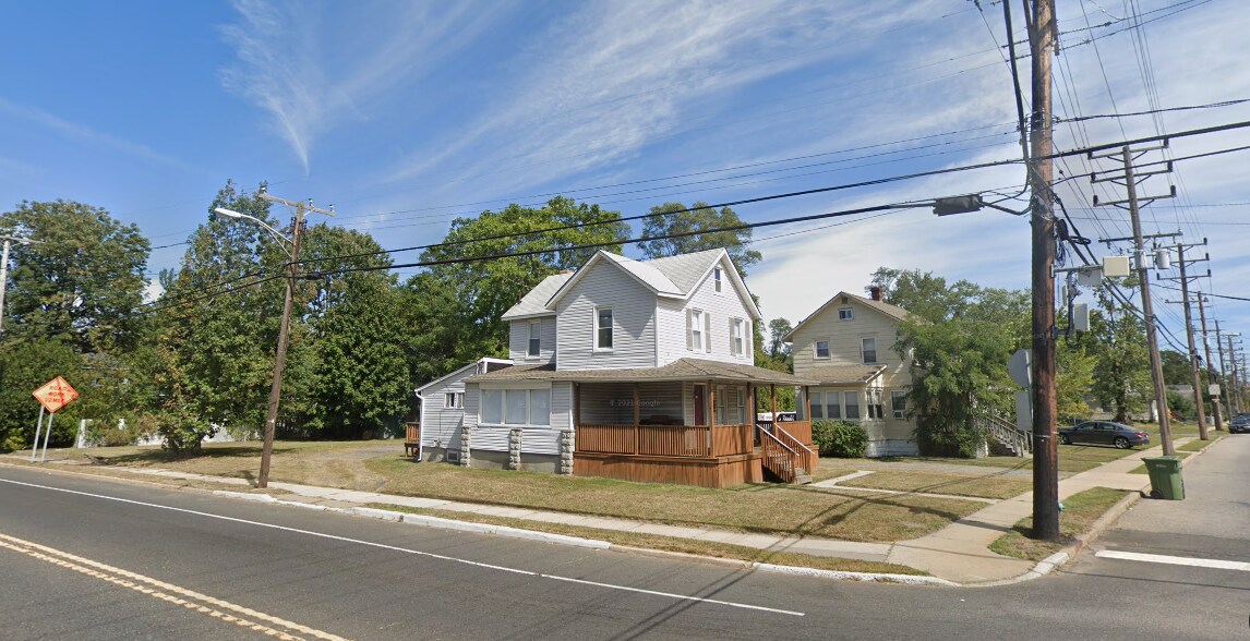 1617 Monroe Ave  