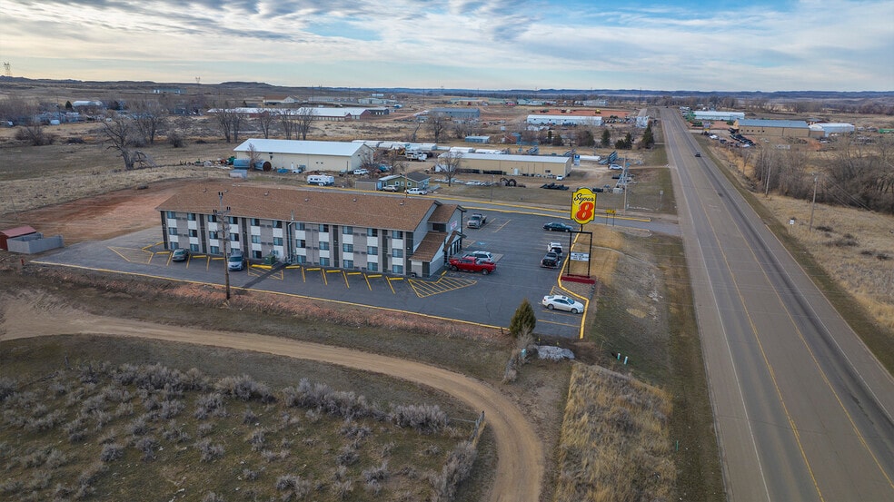 2006 S Haynes Ave, Miles City, MT for sale - Building Photo - Image 3 of 29