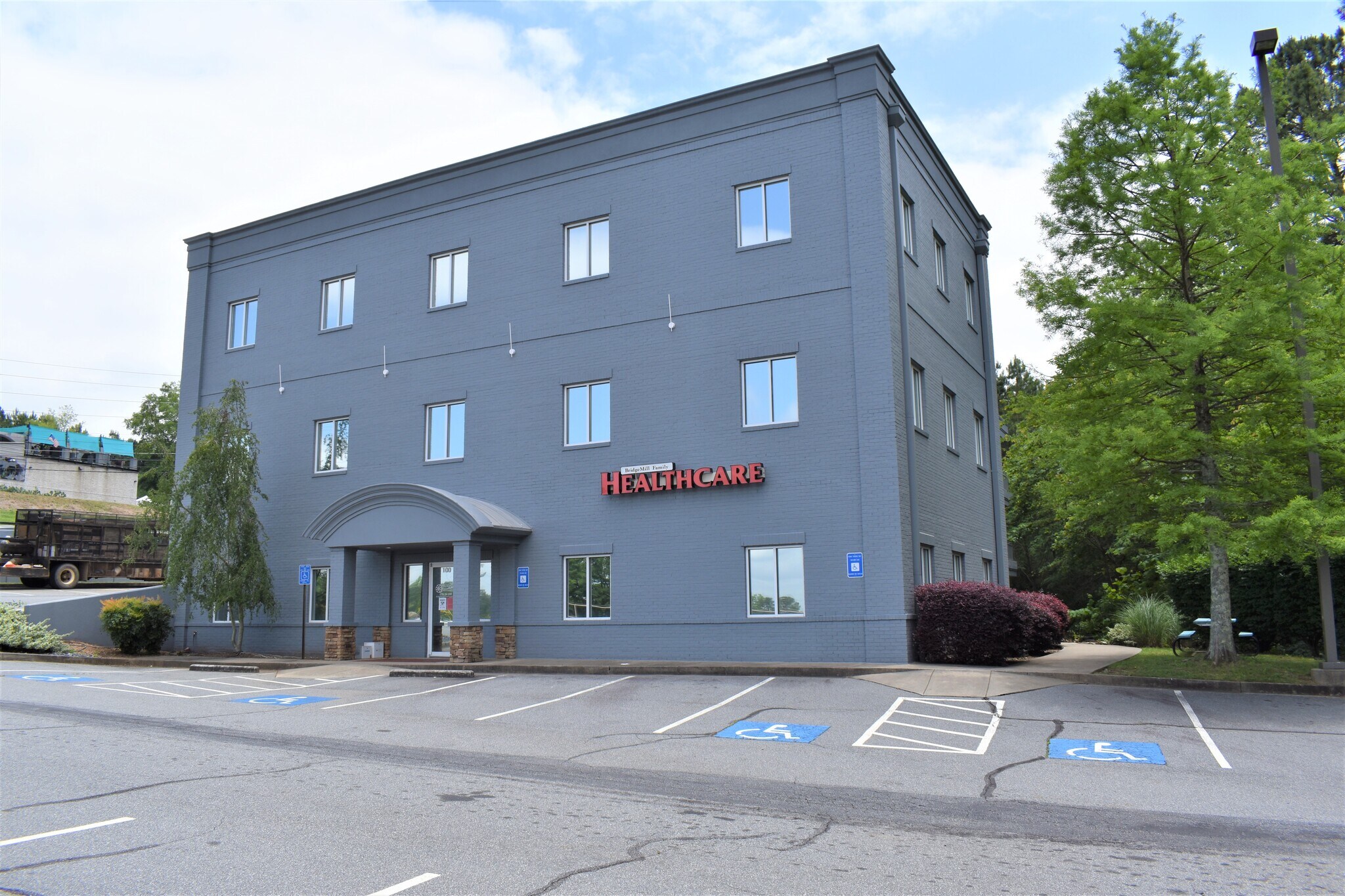 3755 Sixes Rd, Canton, GA 30114 Medical Office Space 1,900 SF