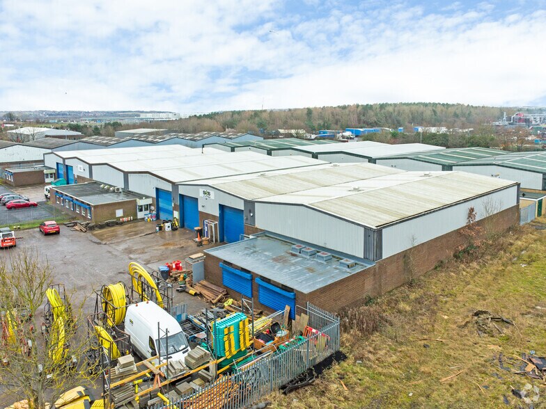 Durham Rd, Durham for lease - Building Photo - Image 2 of 4