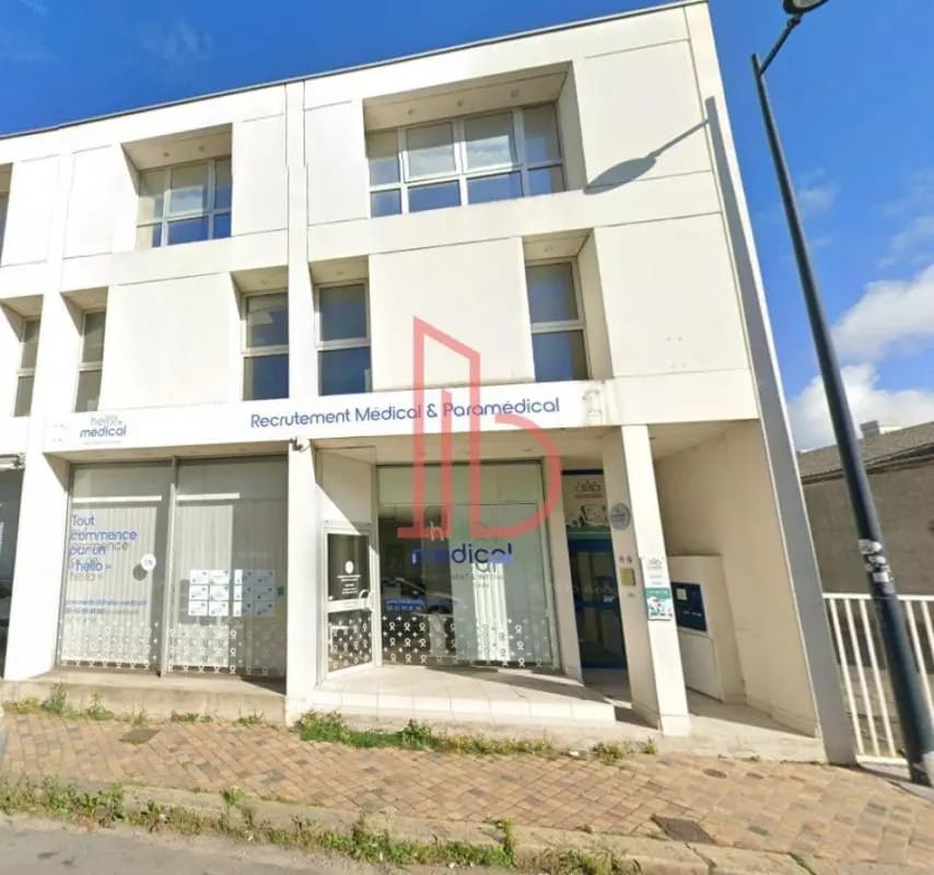 Office in Bordeaux for lease Building Photo- Image 1 of 8