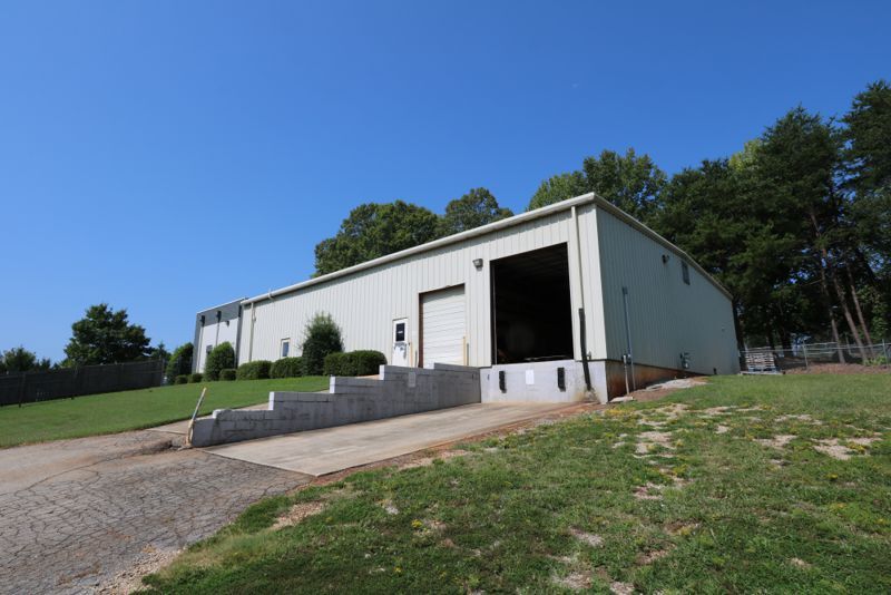 300 Ben Hamby Dr, Greenville, SC for lease - Building Photo - Image 3 of 10