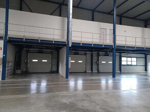 Industrial in Miribel for lease Building Photo- Image 2 of 4