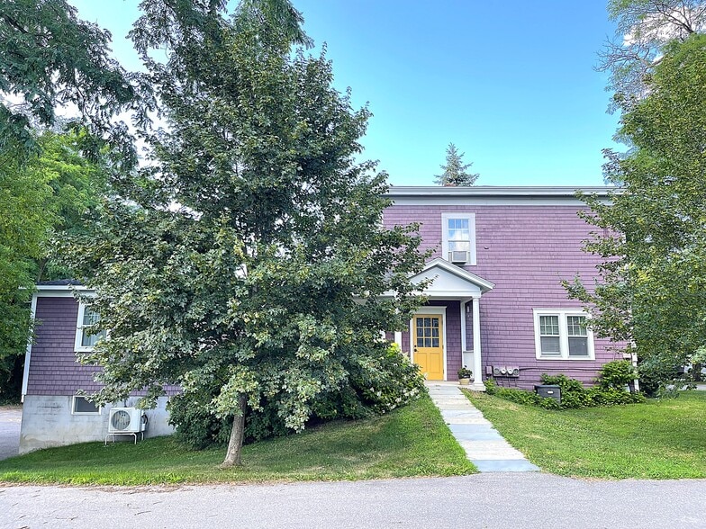 205 Brooklea Dr, Fayetteville, NY for sale - Building Photo - Image 2 of 45