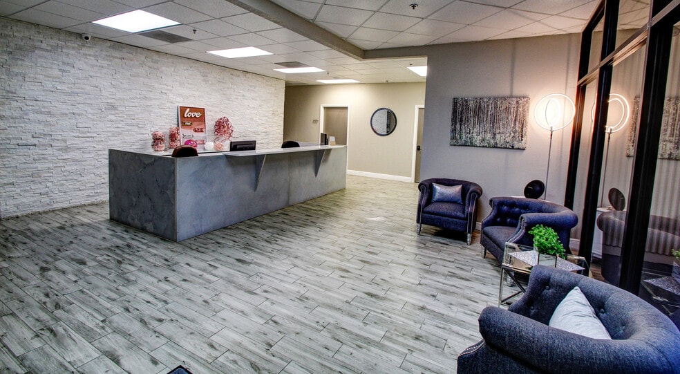 Hill Valley Suites - Warehouse