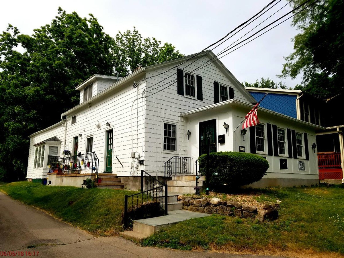 1854 Penfield Rd, Penfield, NY 14526