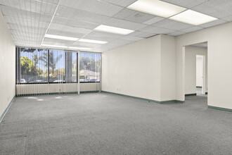 2580-2590 E Main St, Ventura, CA for lease Building Photo- Image 1 of 5