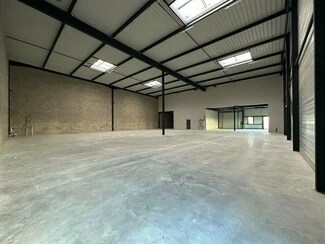 More details for 9 Rue Marguerite Aumerle, Persan - Flex for Lease