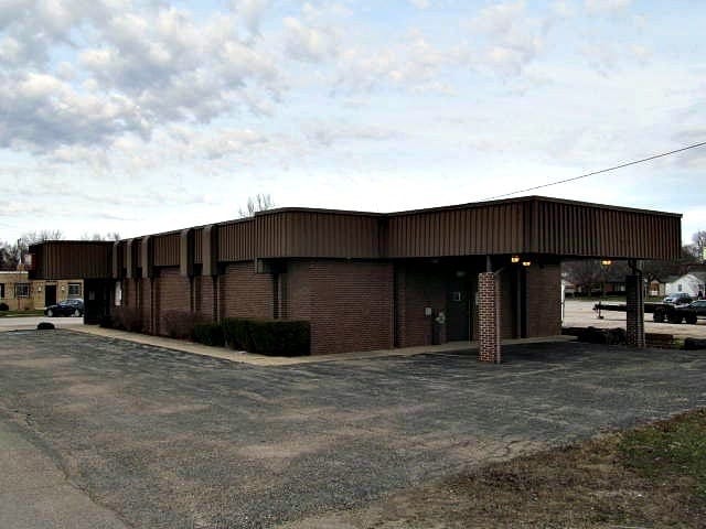 403 E Santa Fe Ave, Toluca, IL for sale - Primary Photo - Image 1 of 1