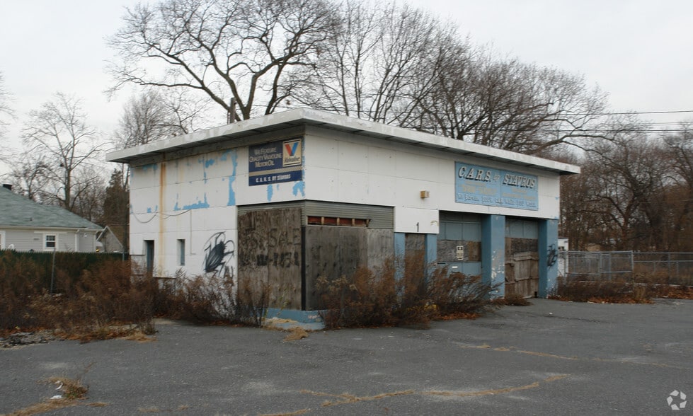 1 Railroad Ave, Ronkonkoma, NY for sale - Building Photo - Image 3 of 6