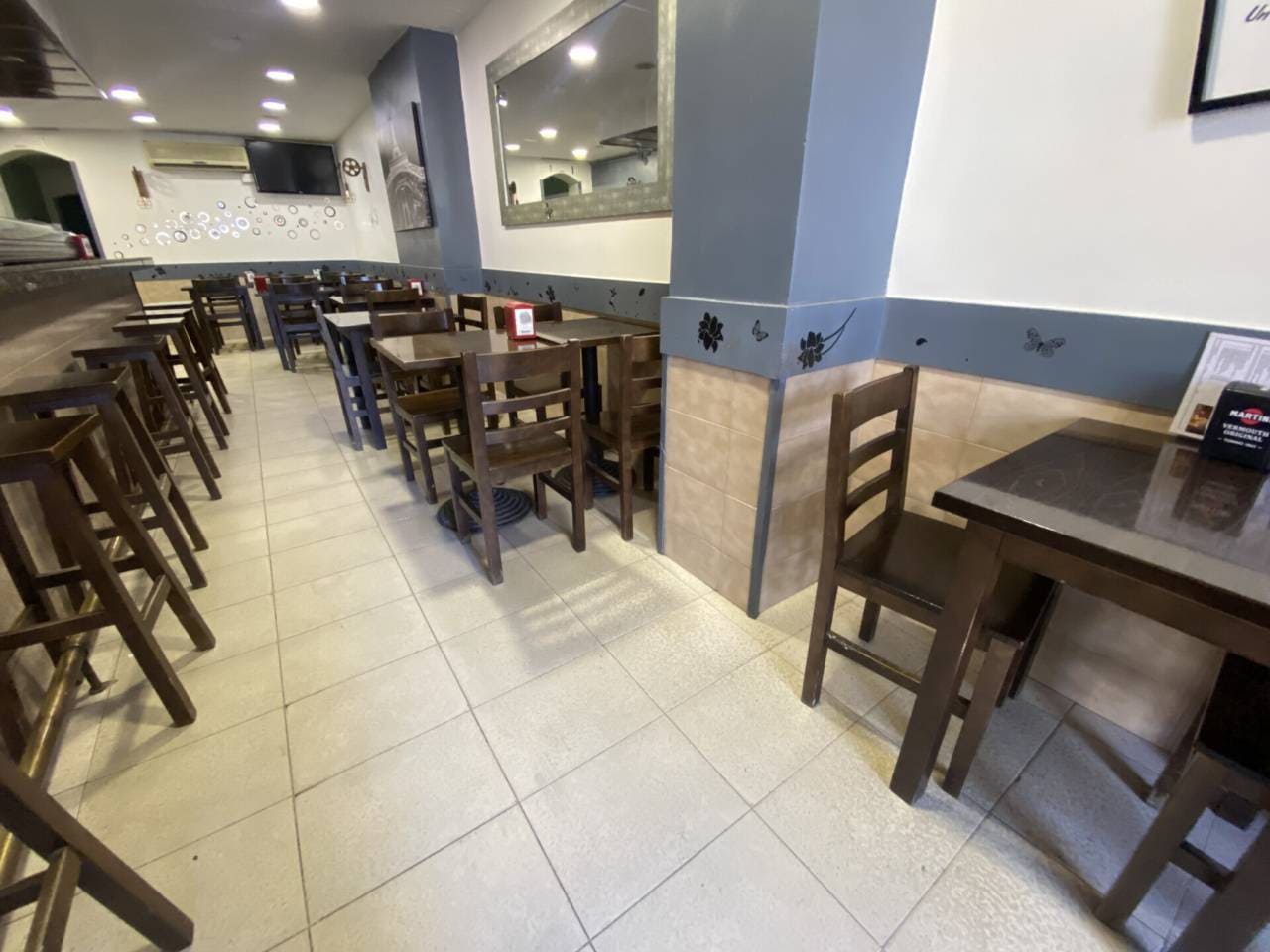 Retail in Barcelona, Barcelona for lease Interior Photo- Image 1 of 5