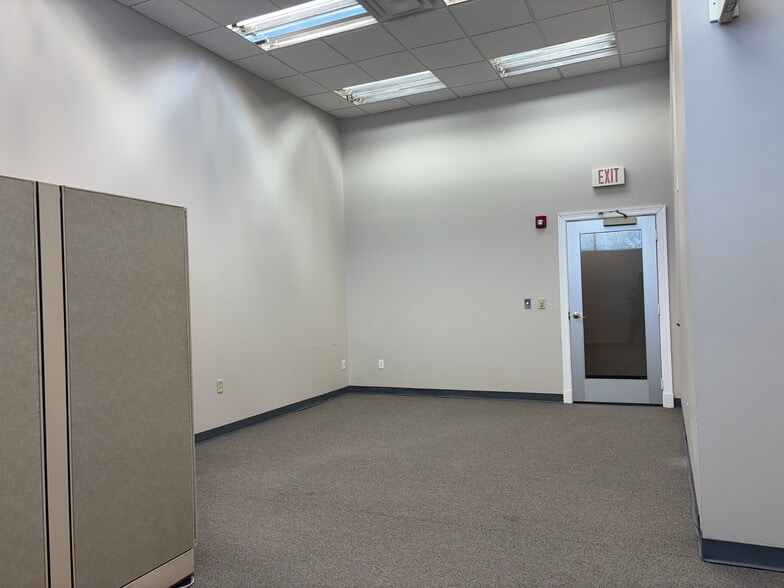 2343 N Main St, Pearland, TX for lease - Interior Photo - Image 3 of 15