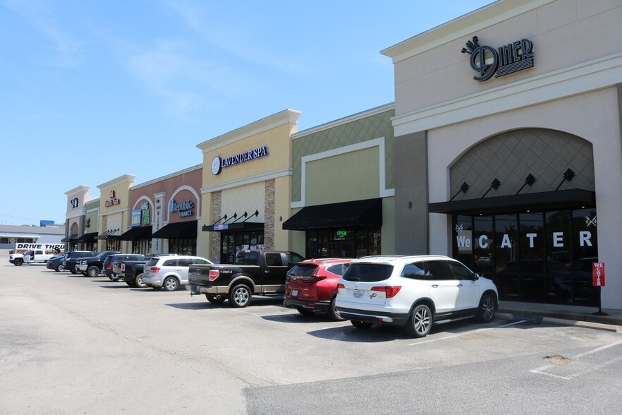 7924 S Broadway, Tyler, TX for sale - Building Photo - Image 2 of 16