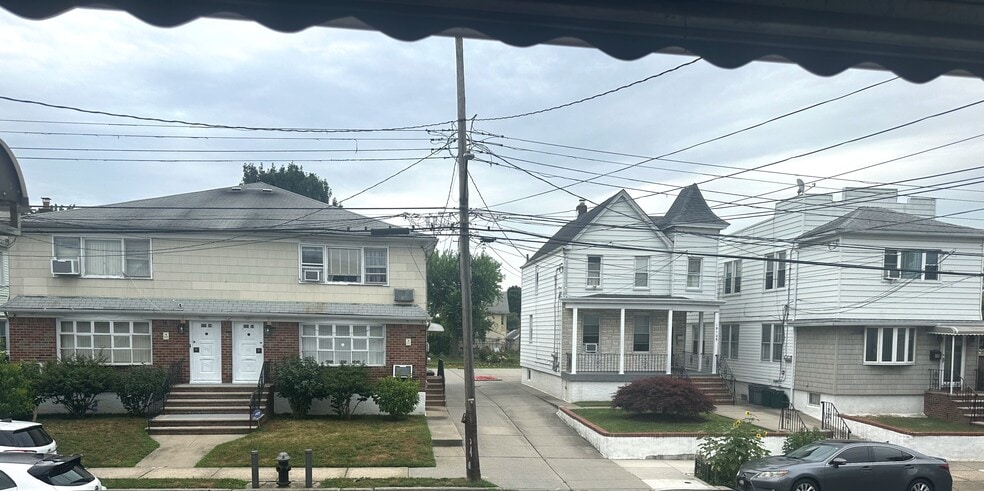 10159 105th St, Ozone Park, NY for sale - Building Photo - Image 2 of 5