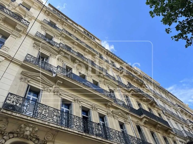Office in Marseille for lease - Building Photo - Image 1 of 5