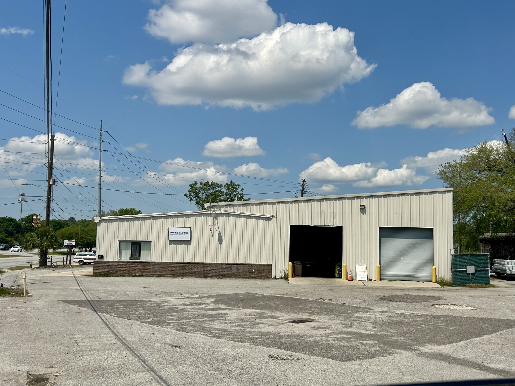 4614 Rivers Ave, Charleston, SC for lease Building Photo- Image 1 of 4