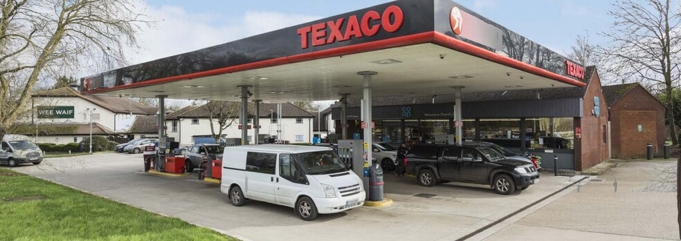 New Bath Rd, Reading for sale - Building Photo - Image 2 of 4