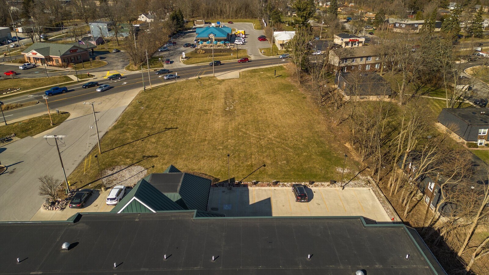 2020 Laporte Ave, Valparaiso, IN 46383 OUTPAD Country Suites & Inn