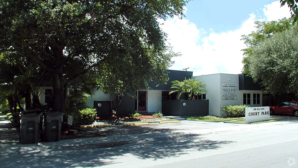 212 SE 8th St, Fort Lauderdale, FL for lease - Building Photo - Image 2 of 43