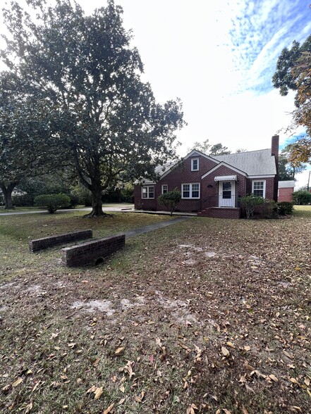 1307 Savannah Hwy, Charleston, SC for sale - Building Photo - Image 2 of 8