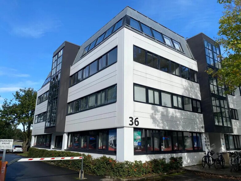 36 Rue Jules Verne, Orvault for lease - Building Photo - Image 1 of 7