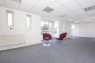 1-5 Slough Rd, Slough for lease Interior Photo- Image 2 of 2