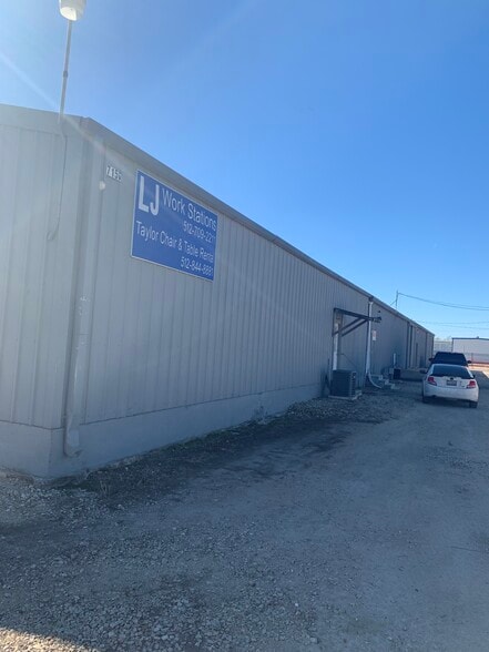 713 W 2nd St, Taylor, TX for lease - Building Photo - Image 1 of 11