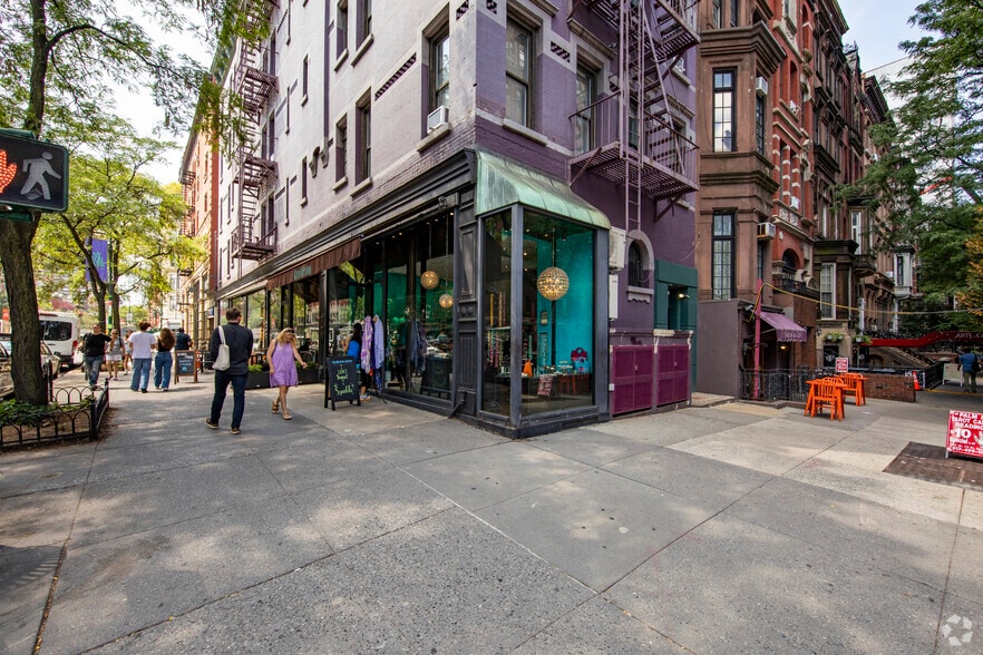 100 W 73rd St, New York, NY for lease - Building Photo - Image 2 of 5