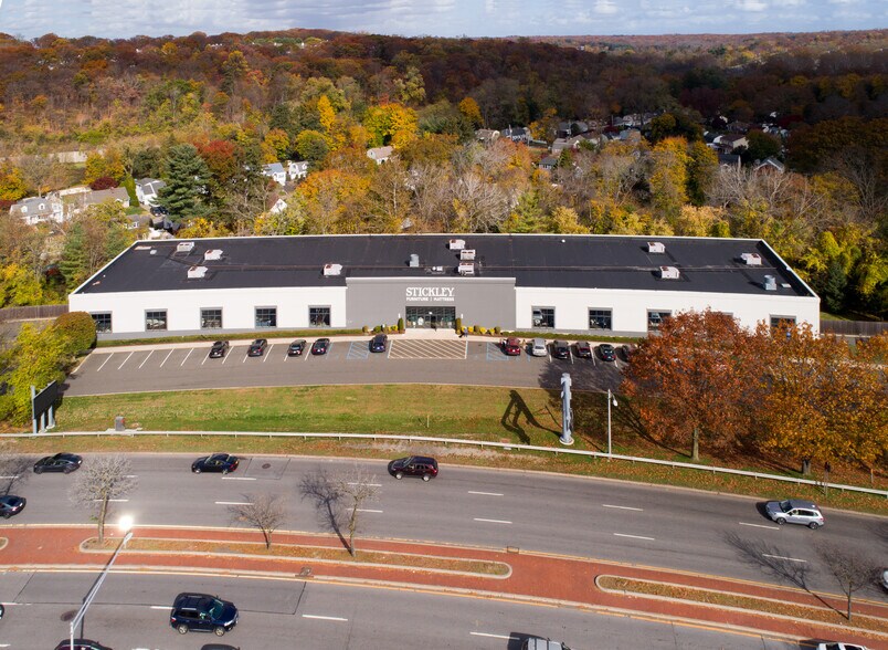 50 Tarrytown Rd, White Plains, NY 10607