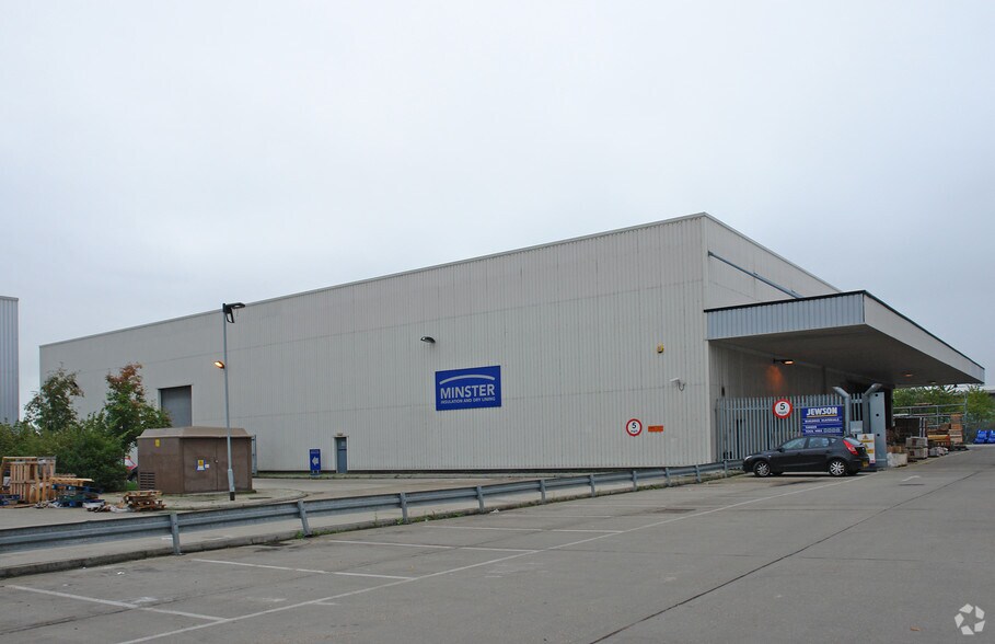 Ripple Rd, Barking for lease - Building Photo - Image 1 of 1