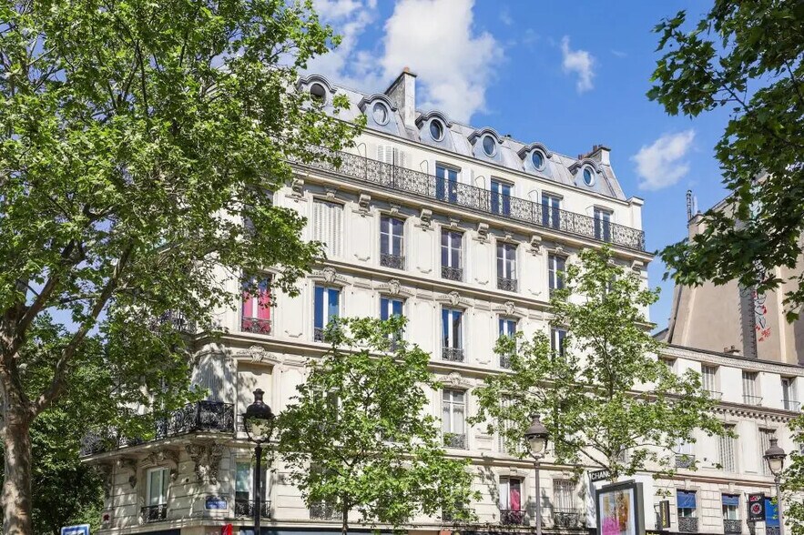 114 Boulevard De Magenta, Paris for sale - Building Photo - Image 2 of 10