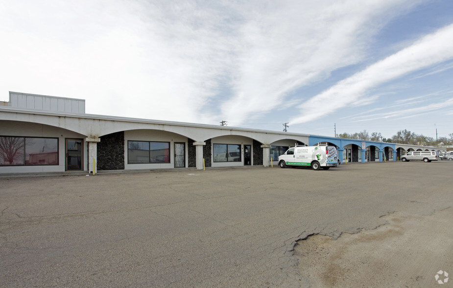 2015-2017 2nd Ave, Greeley, CO for lease - Building Photo - Image 3 of 4