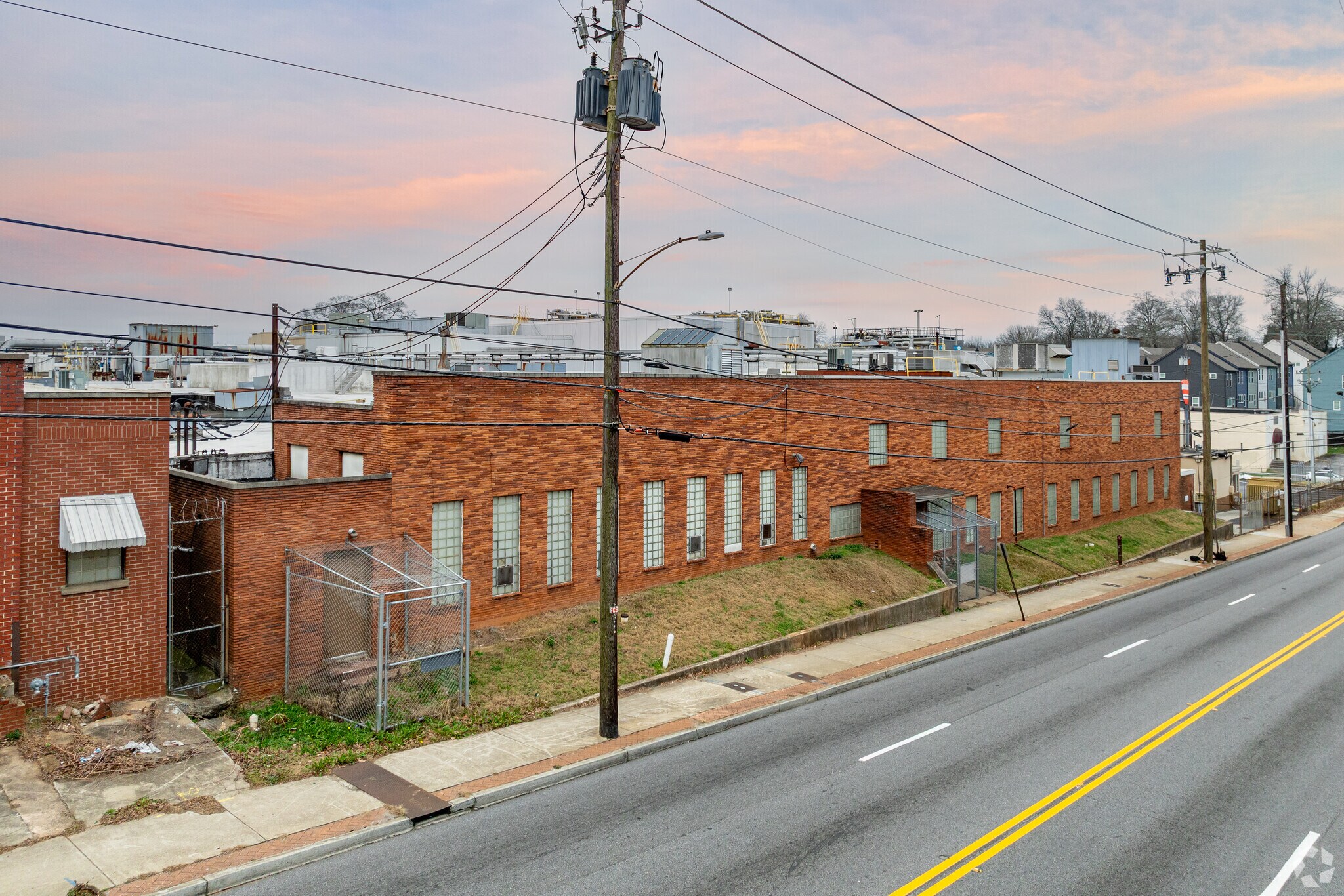 720 Metropolitan Pky SW, Atlanta, GA for lease Primary Photo- Image 1 of 4