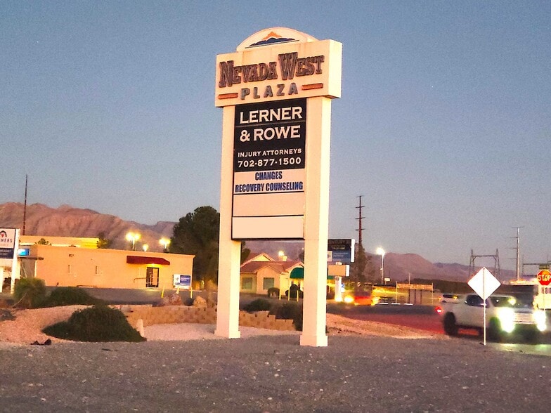 2220 Nevada West Blvd, Pahrump, NV for lease - Building Photo - Image 2 of 3