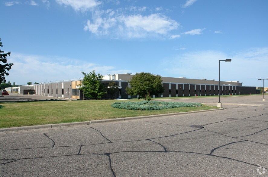 5501 W Old Shakopee Rd, Bloomington, MN for sale - Building Photo - Image 1 of 1