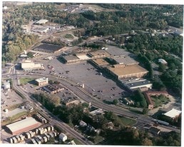 Patrick Henry Mall - Call Center