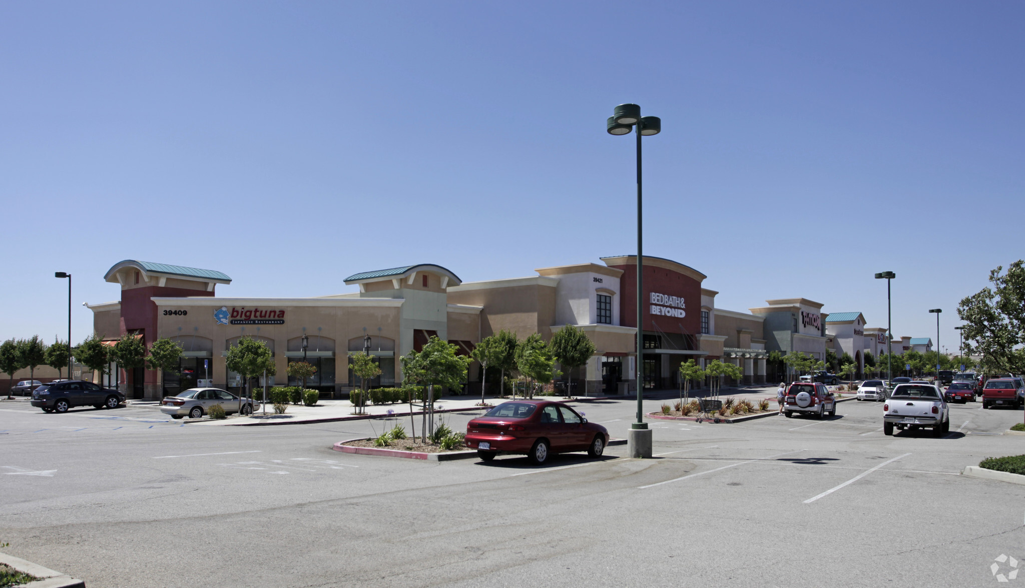 39341 10th St W, Palmdale, CA for lease Building Photo- Image 1 of 8