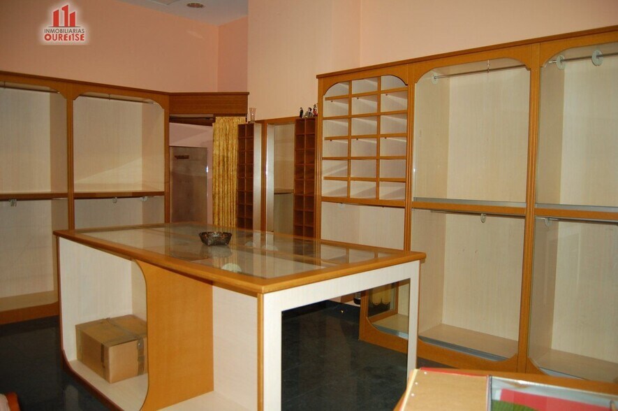 Retail in Ourense, Orense for lease - Building Photo - Image 1 of 8