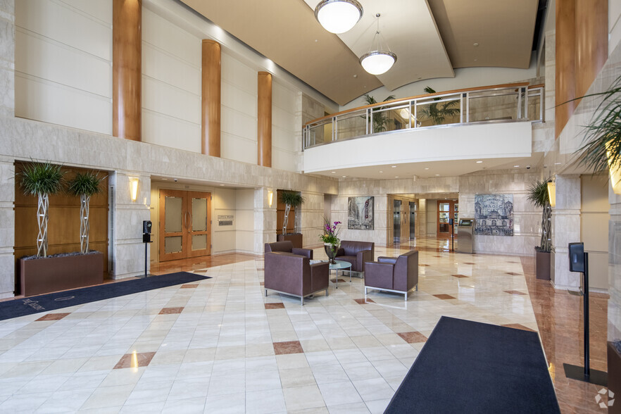 2311 Highland Ave, Birmingham, AL for lease - Lobby - Image 3 of 7