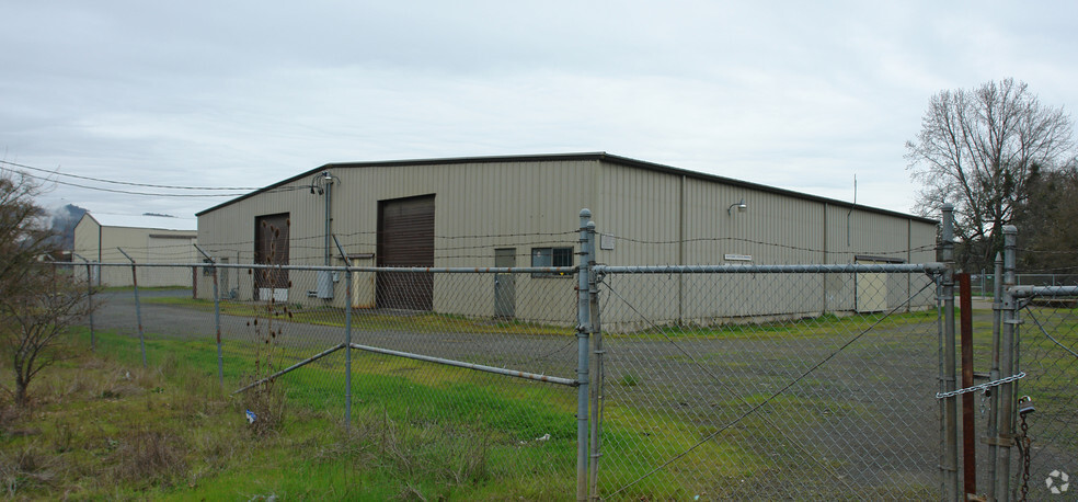 1811 Austin Rd, Roseburg, OR for sale - Building Photo - Image 1 of 1